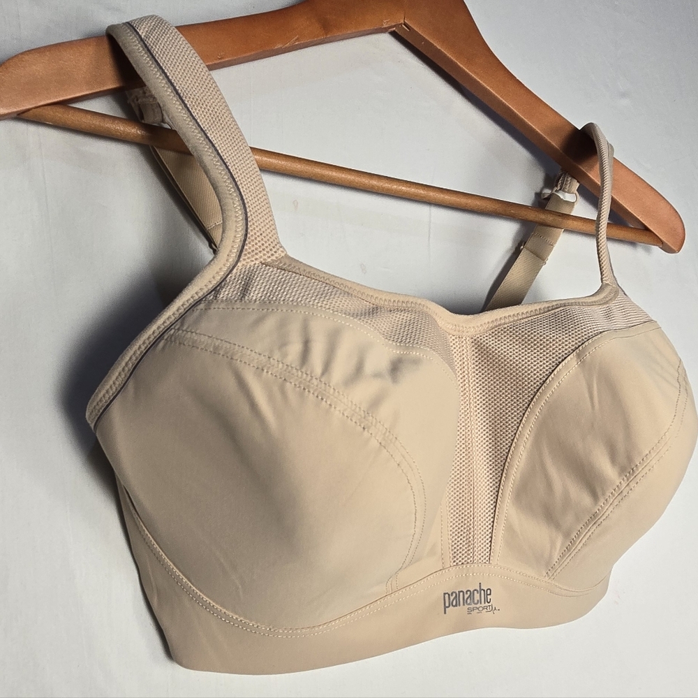34E Panache Wired High Impact Sports Bra Nude Excellent Condition